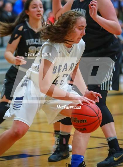 Thumbnail 2 in Volcano Vista vs. La Cueva (Albuquerque Metro Championships) photogallery.