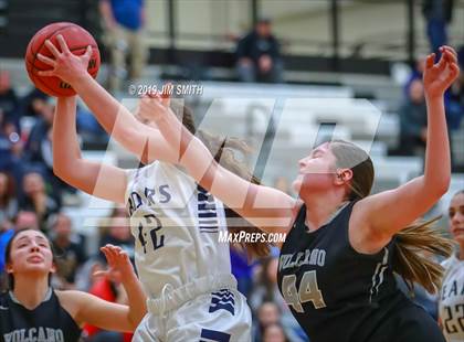 Thumbnail 1 in Volcano Vista vs. La Cueva (Albuquerque Metro Championships) photogallery.