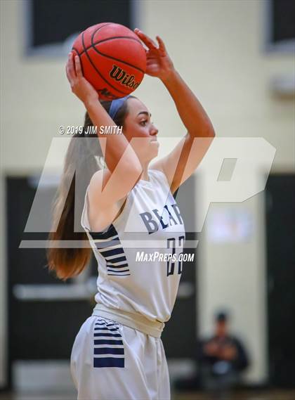 Thumbnail 1 in Volcano Vista vs. La Cueva (Albuquerque Metro Championships) photogallery.