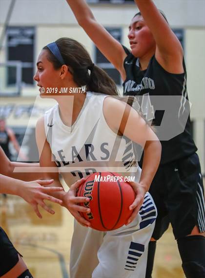 Thumbnail 3 in Volcano Vista vs. La Cueva (Albuquerque Metro Championships) photogallery.