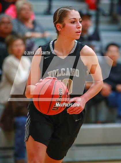 Thumbnail 1 in Volcano Vista vs. La Cueva (Albuquerque Metro Championships) photogallery.
