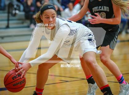 Thumbnail 3 in Volcano Vista vs. La Cueva (Albuquerque Metro Championships) photogallery.