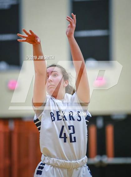 Thumbnail 3 in Volcano Vista vs. La Cueva (Albuquerque Metro Championships) photogallery.