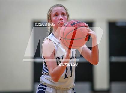 Thumbnail 2 in Volcano Vista vs. La Cueva (Albuquerque Metro Championships) photogallery.