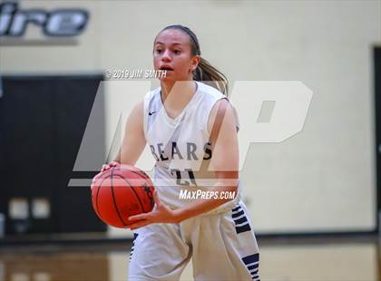Thumbnail 3 in Volcano Vista vs. La Cueva (Albuquerque Metro Championships) photogallery.