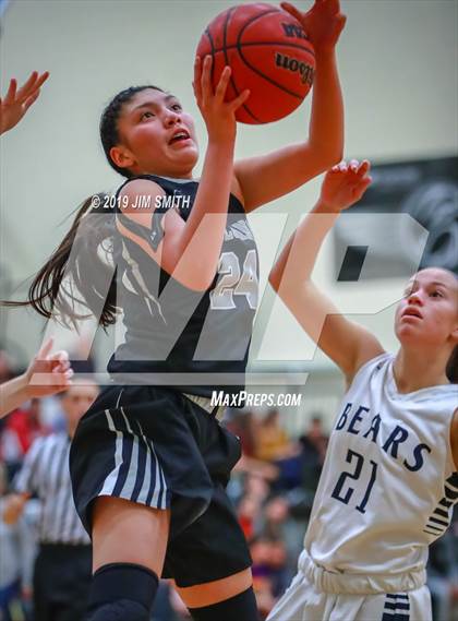 Thumbnail 3 in Volcano Vista vs. La Cueva (Albuquerque Metro Championships) photogallery.