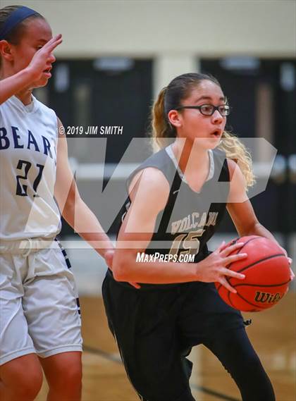 Thumbnail 1 in Volcano Vista vs. La Cueva (Albuquerque Metro Championships) photogallery.