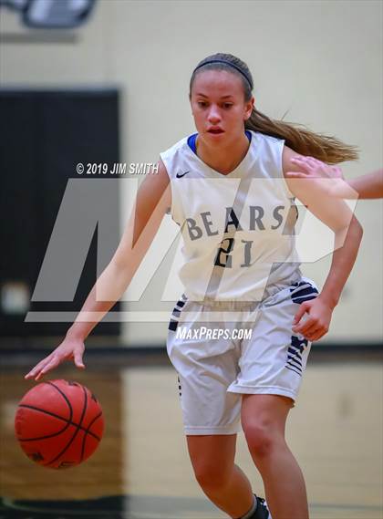 Thumbnail 1 in Volcano Vista vs. La Cueva (Albuquerque Metro Championships) photogallery.