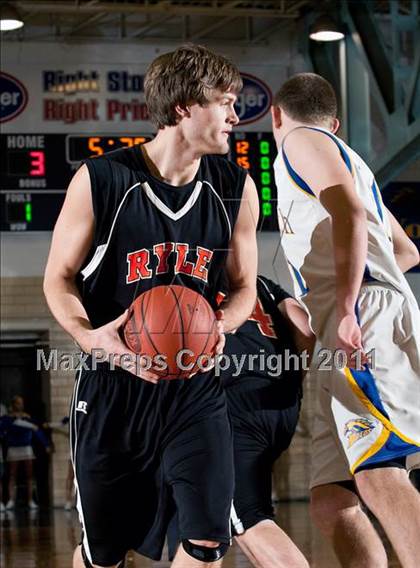 Thumbnail 3 in Ryle vs. Newport Central Catholic photogallery.