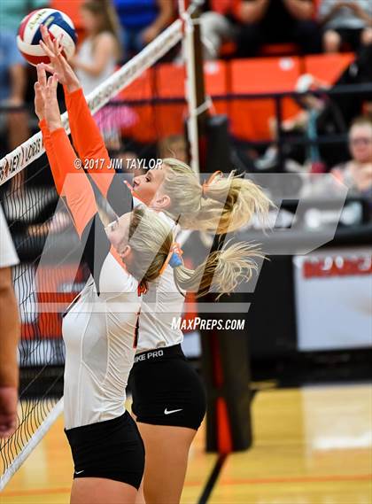 Thumbnail 2 in Denton Guyer @ Aledo photogallery.