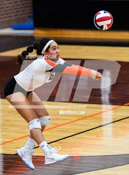 Thumbnail 3 in Denton Guyer @ Aledo photogallery.