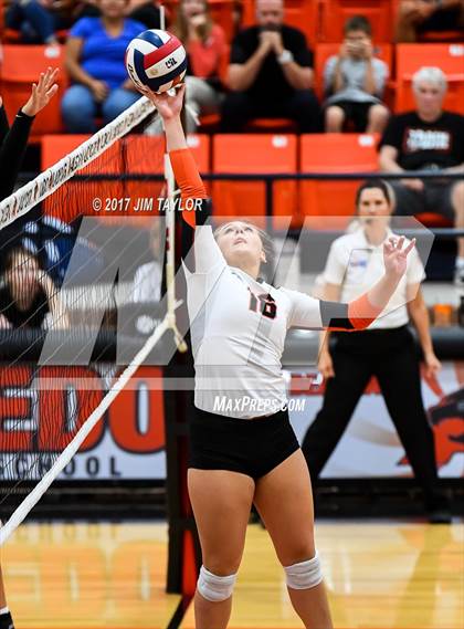 Thumbnail 3 in Denton Guyer @ Aledo photogallery.