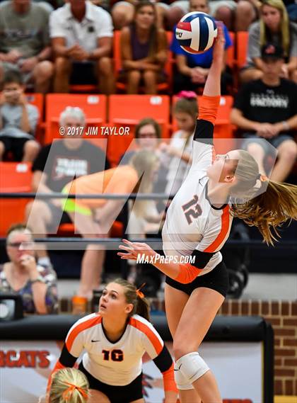 Thumbnail 3 in Denton Guyer @ Aledo photogallery.