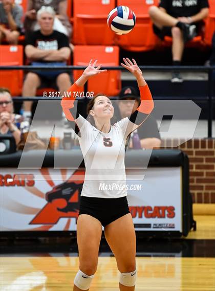 Thumbnail 2 in Denton Guyer @ Aledo photogallery.