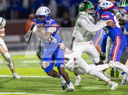 Thumbnail 3 in Dickinson vs. Strake Jesuit (UIL 6A D1 Football Regional Semifinal) photogallery.