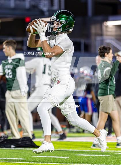 Thumbnail 1 in Dickinson vs. Strake Jesuit (UIL 6A D1 Football Regional Semifinal) photogallery.