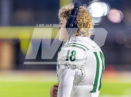 Thumbnail 3 in Dickinson vs. Strake Jesuit (UIL 6A D1 Football Regional Semifinal) photogallery.