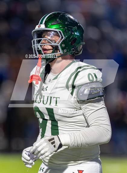 Thumbnail 1 in Dickinson vs. Strake Jesuit (UIL 6A D1 Football Regional Semifinal) photogallery.