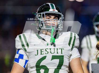 Thumbnail 1 in Dickinson vs. Strake Jesuit (UIL 6A D1 Football Regional Semifinal) photogallery.