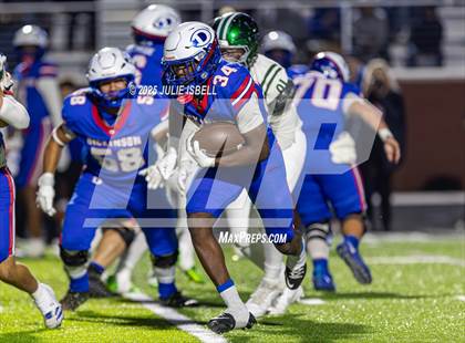 Thumbnail 2 in Dickinson vs. Strake Jesuit (UIL 6A D1 Football Regional Semifinal) photogallery.