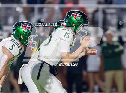 Thumbnail 1 in Dickinson vs. Strake Jesuit (UIL 6A D1 Football Regional Semifinal) photogallery.