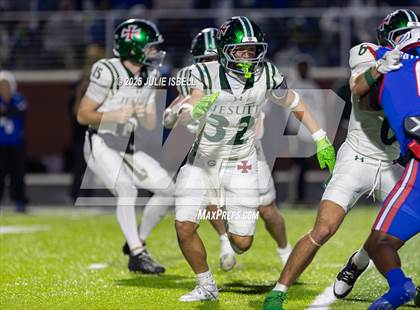 Thumbnail 2 in Dickinson vs. Strake Jesuit (UIL 6A D1 Football Regional Semifinal) photogallery.