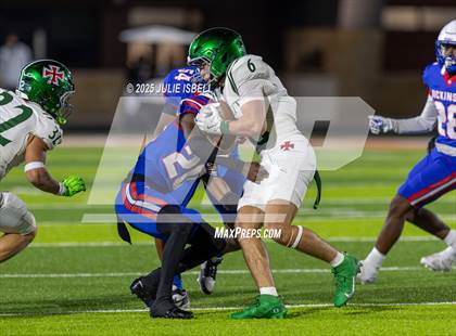 Thumbnail 1 in Dickinson vs. Strake Jesuit (UIL 6A D1 Football Regional Semifinal) photogallery.