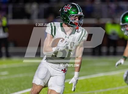 Thumbnail 3 in Dickinson vs. Strake Jesuit (UIL 6A D1 Football Regional Semifinal) photogallery.