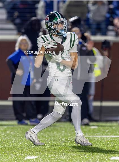 Thumbnail 1 in Dickinson vs. Strake Jesuit (UIL 6A D1 Football Regional Semifinal) photogallery.