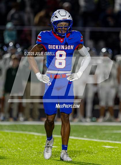 Thumbnail 2 in Dickinson vs. Strake Jesuit (UIL 6A D1 Football Regional Semifinal) photogallery.