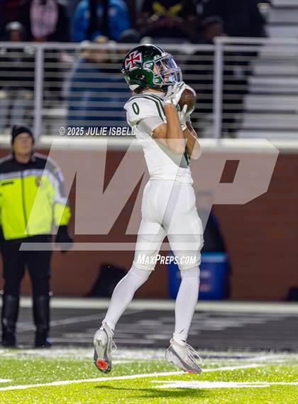 Thumbnail 1 in Dickinson vs. Strake Jesuit (UIL 6A D1 Football Regional Semifinal) photogallery.