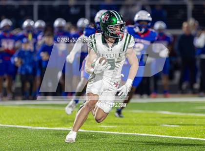 Thumbnail 1 in Dickinson vs. Strake Jesuit (UIL 6A D1 Football Regional Semifinal) photogallery.