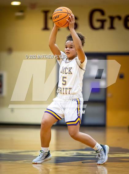 Thumbnail 2 in South View @ Jack Britt photogallery.