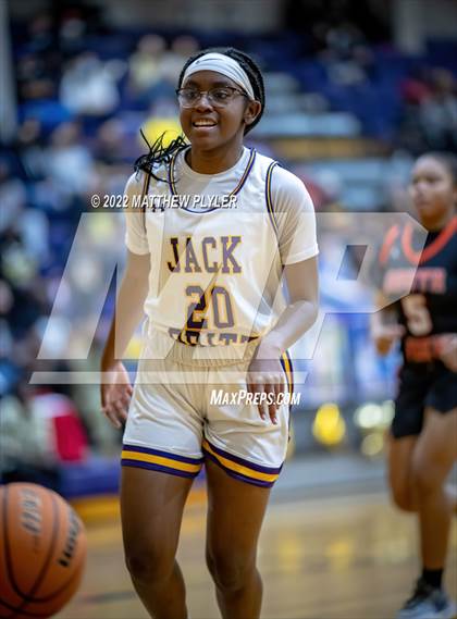 Thumbnail 1 in South View @ Jack Britt photogallery.