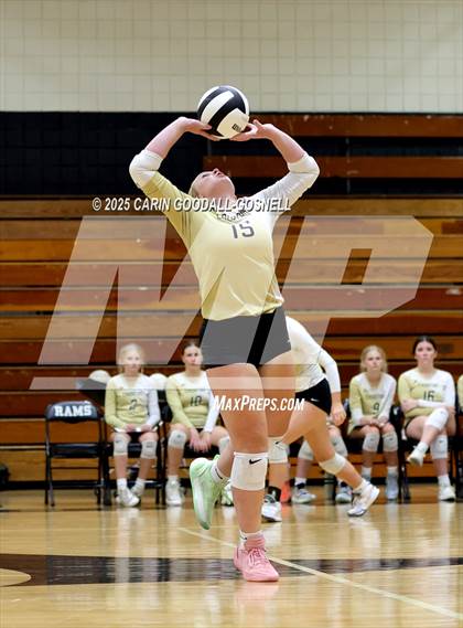 Thumbnail 2 in JV: Croatan @ Havelock photogallery.