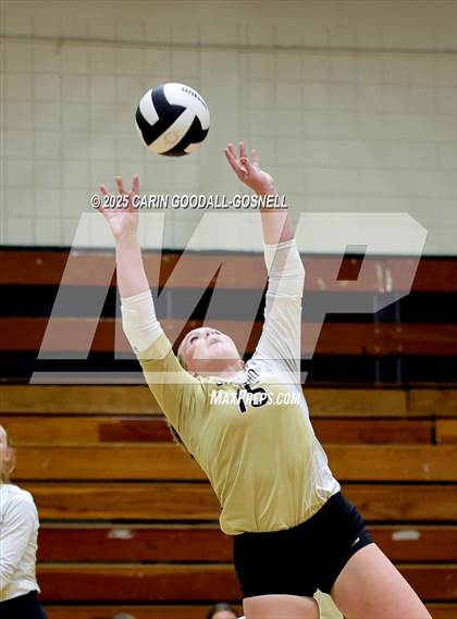 Thumbnail 3 in JV: Croatan @ Havelock photogallery.