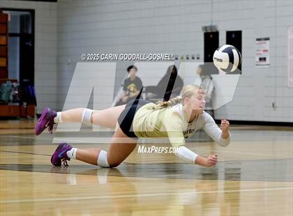 Thumbnail 3 in JV: Croatan @ Havelock photogallery.