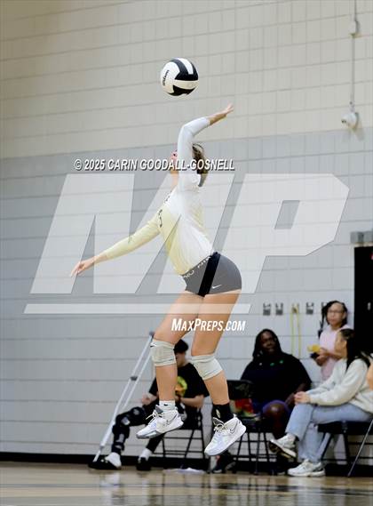 Thumbnail 1 in JV: Croatan @ Havelock photogallery.