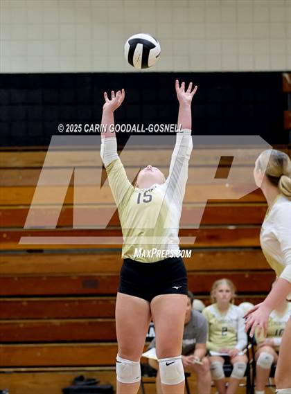 Thumbnail 1 in JV: Croatan @ Havelock photogallery.