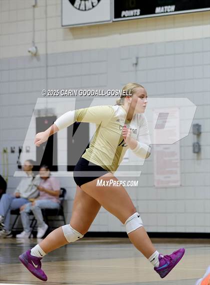 Thumbnail 2 in JV: Croatan @ Havelock photogallery.