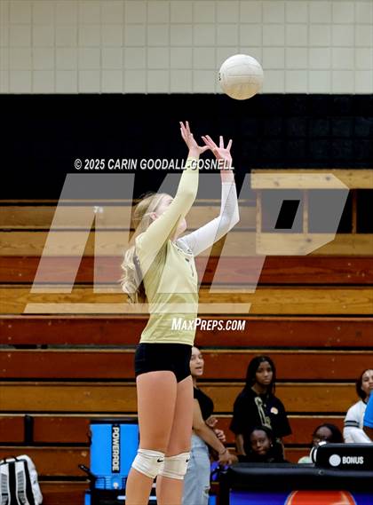 Thumbnail 3 in JV: Croatan @ Havelock photogallery.