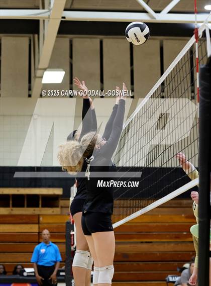 Thumbnail 2 in JV: Croatan @ Havelock photogallery.