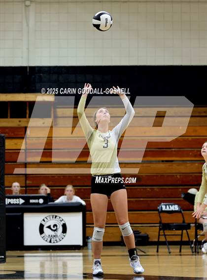 Thumbnail 2 in JV: Croatan @ Havelock photogallery.