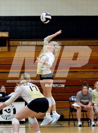 Thumbnail 2 in JV: Croatan @ Havelock photogallery.