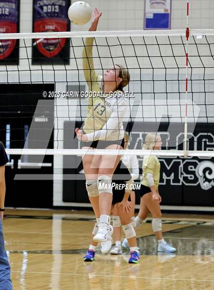 Thumbnail 1 in JV: Croatan @ Havelock photogallery.