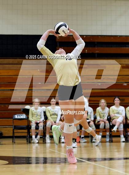Thumbnail 3 in JV: Croatan @ Havelock photogallery.