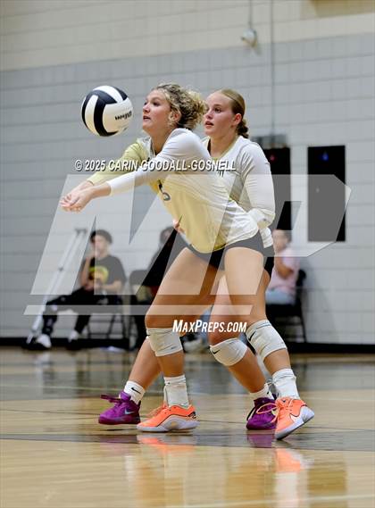 Thumbnail 2 in JV: Croatan @ Havelock photogallery.