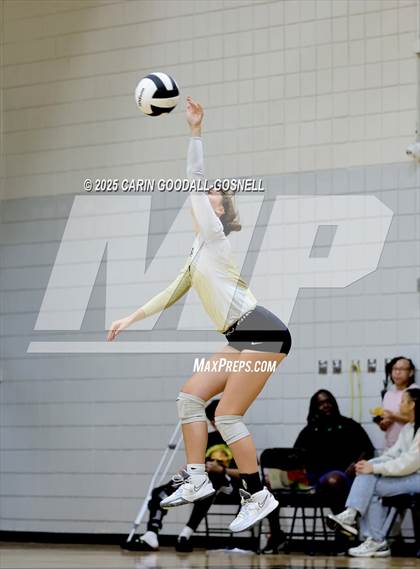 Thumbnail 2 in JV: Croatan @ Havelock photogallery.