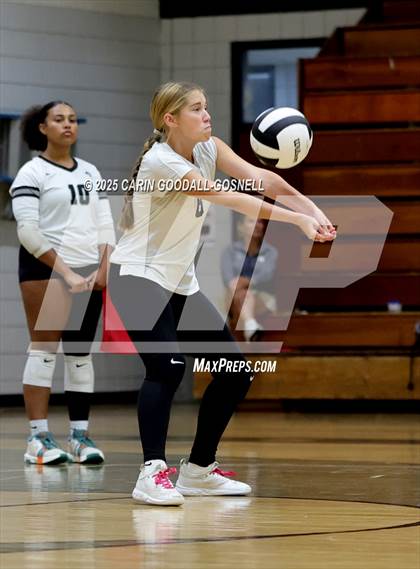 Thumbnail 2 in JV: Croatan @ Havelock photogallery.