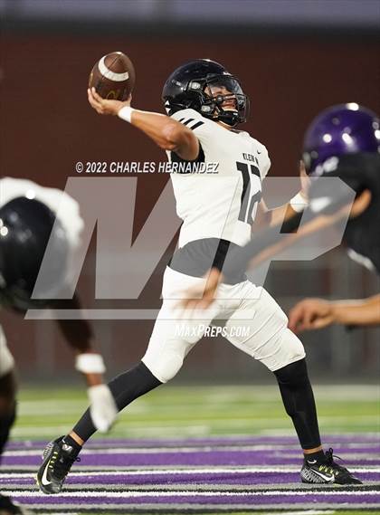 Thumbnail 2 in Klein Oak @ College Station (A Teams) photogallery.